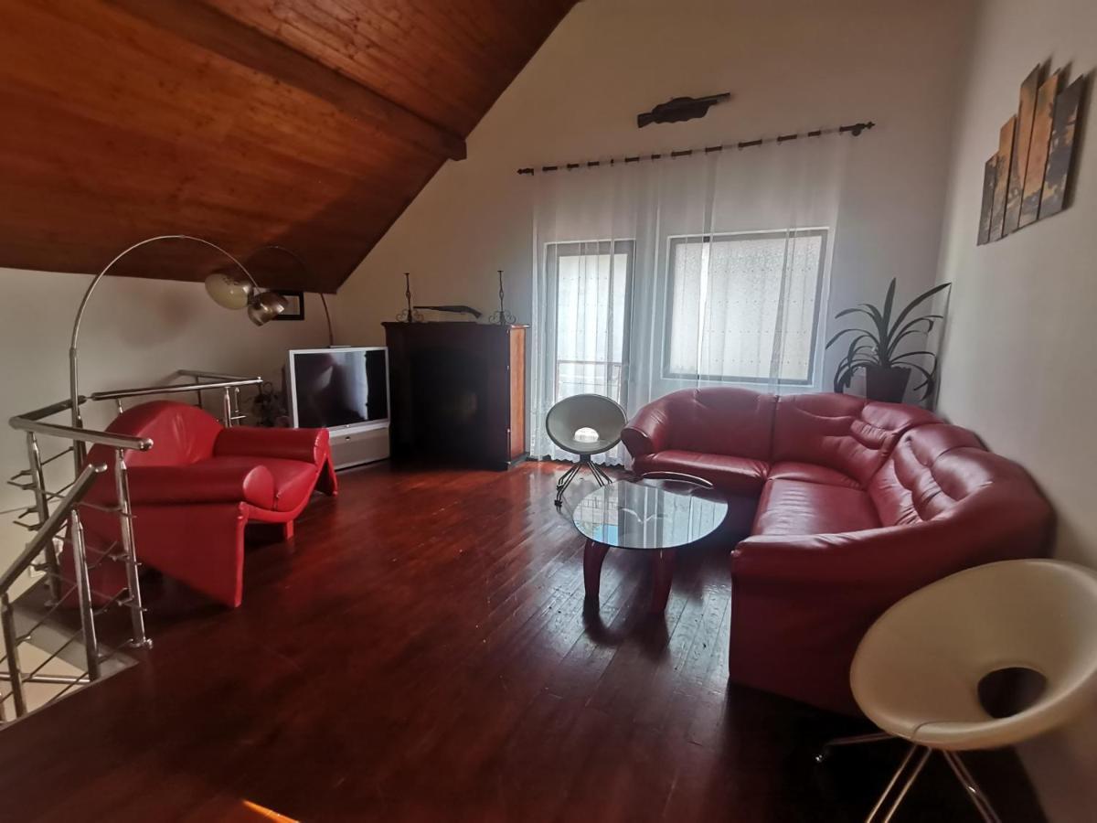 Casa Dixi Hotel Buşteni Eksteriør billede