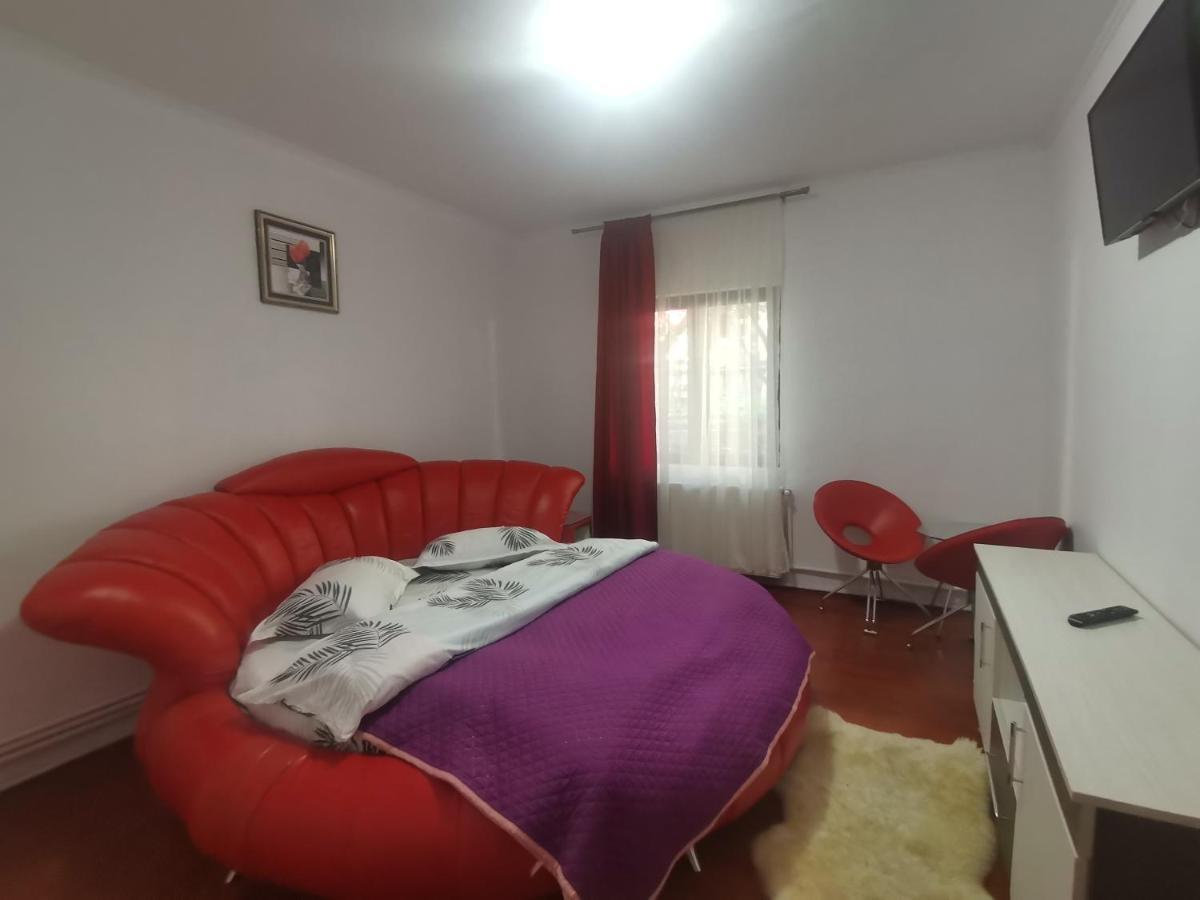 Casa Dixi Hotel Buşteni Eksteriør billede